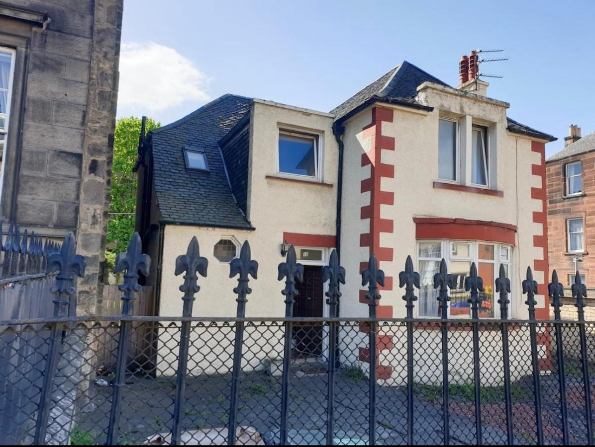 Leith Walk Villa Budget Guest House Edimburgo Esterno foto