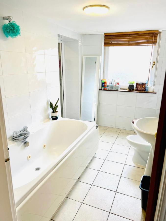 Leith Walk Villa Budget Guest House Edimburgo Esterno foto