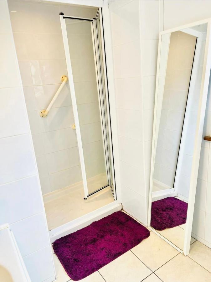 Leith Walk Villa Budget Guest House Edimburgo Esterno foto