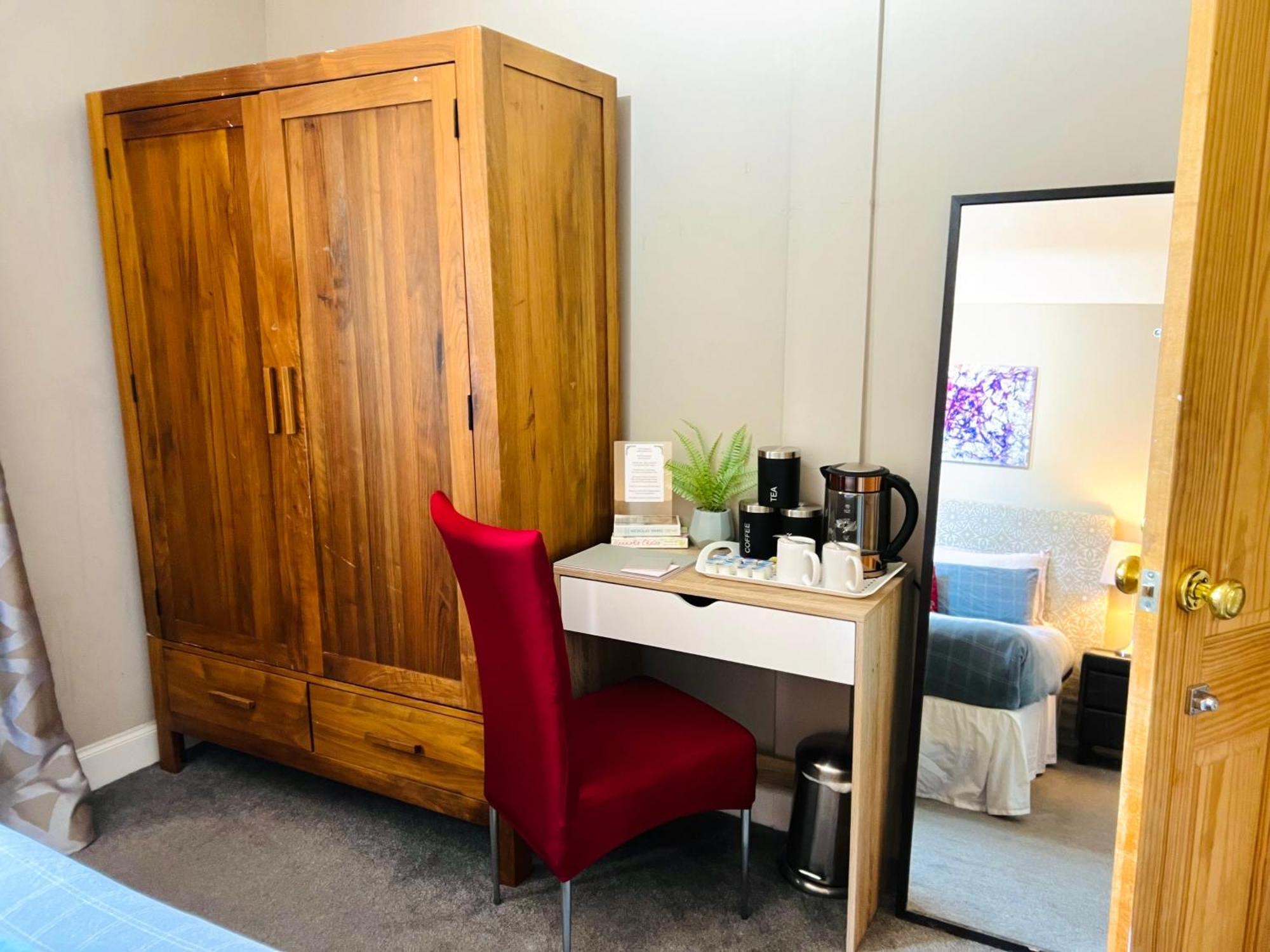 Leith Walk Villa Budget Guest House Edimburgo Esterno foto